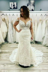 Classy Sweetheart Lace Mermaid Wedding Dress With Appliques for Your Special Day
