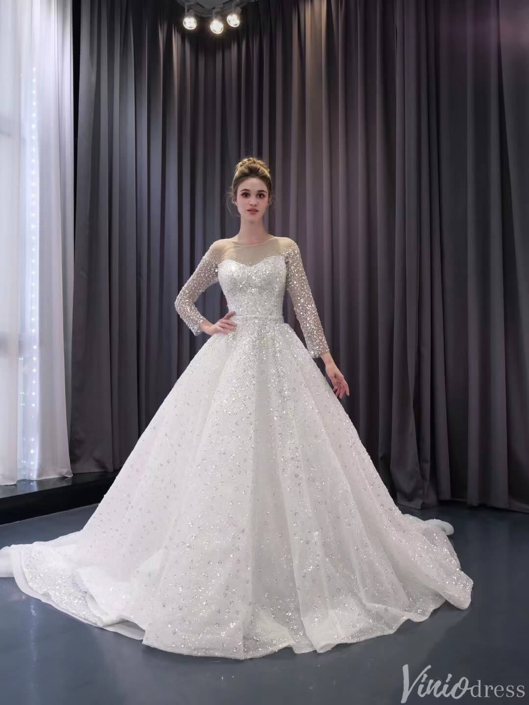 Convertible Two Piece Balll Gown Wedding Dresses with Long Sleeves 241079