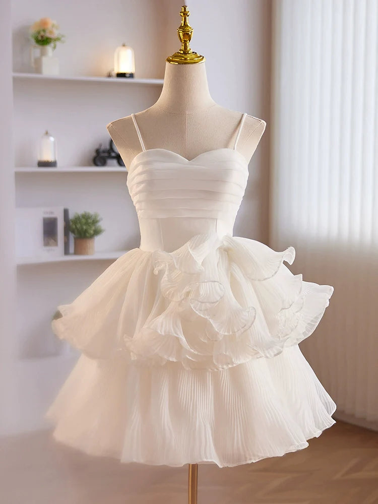 Mignon Robe de bal en orgue de cou chérie, robes de retour à la maison blanches