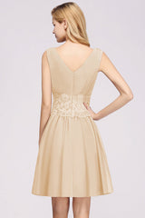 Cute V-Neck Sleeveless Lace Bridesmaid Dresses Knee Length