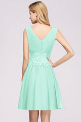 Cute V-Neck Sleeveless Lace Bridesmaid Dresses Knee Length