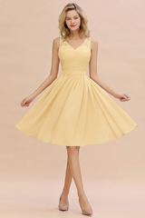 Elegant Ruffle Chiffon Short Bridesmaid Dress Sleeveless V-Neck Aline Knee Length Homecoming Dress