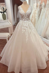 Dasida A-Line Tulle Wedding Dress with Appliques Lace and Beautiful Wide Straps