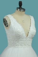 Deep V-Neck Backless Long Wedding Dress With Lace Appliques