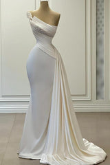 Delicate One-Shoulder Beaded Sleeveless Ruched Satin Wedding Dress