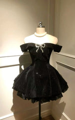 Sexy Ball Gown Off The Shoulder Black Velvet Short Formal 8th Grade Homecoming Dresses Summer Middle School Hoco Dress 6th Grade Graduation Outfits DH1882