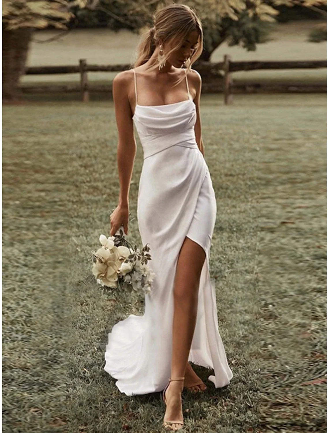 Wholesale Beach Simple Simple Wedding Dresses Sheath / Column Square Camisole Spaghetti Strap Sweep / Brush Train Stretch Fabric Bridal Gowns With Ruched Split Front