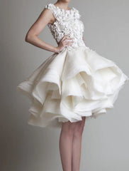 Reception Vintage 1940s / 1950s Little White Dresses Wedding Dresses A-Line Scoop Neck Sleeveless Asymmetrical Lace Bridal Gowns With Appliques Cascading Ruffles