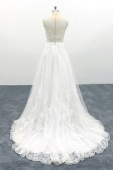 Elegant Appliques Tulle A-line Wedding Dress