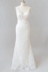 Elegant Appliques V-neck Sheath Wedding Dress Sleeveless