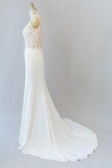 Elegant Lace Mermaid Wedding Dress Floor Length Bridal Gown with Sleeves