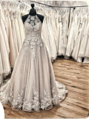 Elegante lange A-Line halter Appliques Appliques kant tule ruches trein trouwjurk