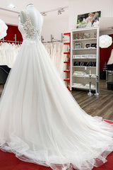 Elegante lange A-lijn prinses tule lieverd ruches trouwjurk