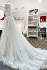 Elegante lange A-Line V-nek TULLE Spaghetti-riemen Lace Wedding Jurk
