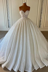 Elegante lange baljurk lieverd mouwloze lovertjes lovertjes kanten trouwjurken