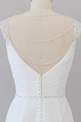 Elegant Ruffle Beading Chiffon Sheath Wedding Dress