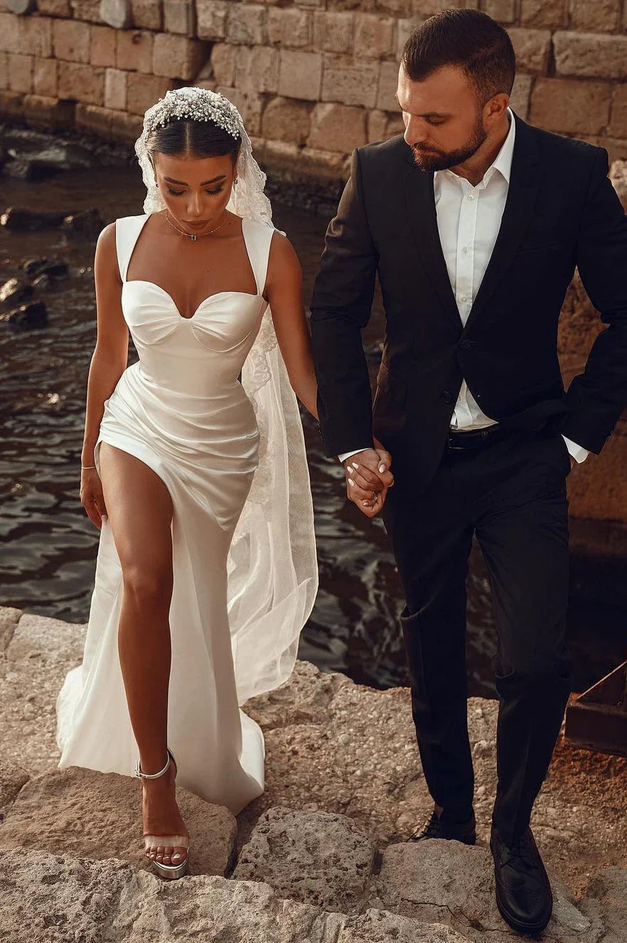 Ivory Sweetheart Wedding Dress Mermaid Satin Bridal Dress Solid Color Simple With Slit