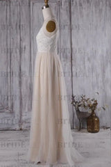 Elegant V-neck Lace A-line Wedding Dress Sleeveless