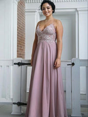 Empire Spaghetti Straps V-Neck Lace Sweep/Brush Train Chiffon Dresses