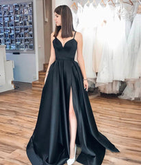 A Line 2024 Black Prom Dresses V Neck Evening Gown Spaghetti Strap