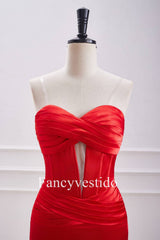 Red Keyhole Corset Fitted Ruched Homecoming Dress