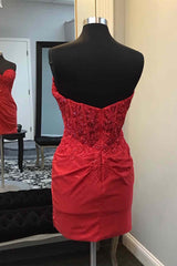 Sweetheart Red Corset Appliques Bodycon Homecoming Dress