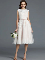 A-Line/Princess Sleeveless Bateau Knee-Length Tulle Wedding Dresses Short