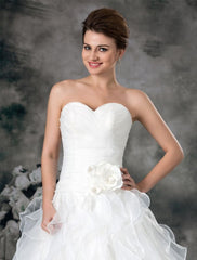 Glamorous Ivory Ruched Sweetheart Neck A-Line Organza Wedding Dress