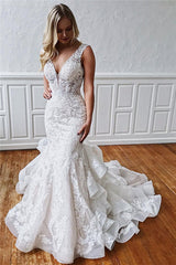 Glamorous Straps Sleeveless Lace Mermaid Wedding Dress With Ruffled