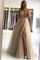 Glamorous V-neck Spaghetti-Straps Tulle Prom Dress Beadings Long Evening Gowns