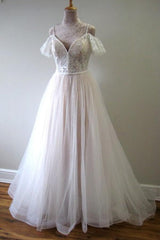 Glorious Cold-shoulder Chapel Train Wedding Dress