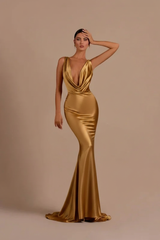 Elegant Champagne Mermaid Prom Dress Long Slimming with Ruffles