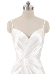 Gorgeous Beach Wedding Dresses Mermaid Sleeveless Evening Dresses V Neck Straps Split Ivory Bridal Gown With Court Train