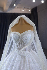 Gorgeous Beaded Strapless Wedding Dresses Sweetheart Neck Bridal Gown 231082