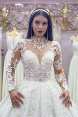 Gorgeous High-neck Long Sleeves Wedding Dress With Lace Appliques