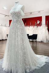 Prachtige lange A-lijn off-the-shoulder tule appliques kanten trouwjurk