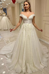 Gorgeous Off Shoulder Tulle Wedding Dress Aline Lace Bridal Dress with Sequins