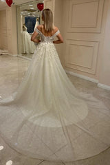 Gorgeous Off Shoulder Tulle Wedding Dress Aline Lace Bridal Dress with Sequins