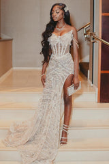 Gorgeous White Sweetheart Lace Side Slit Prom Dress with Appliques