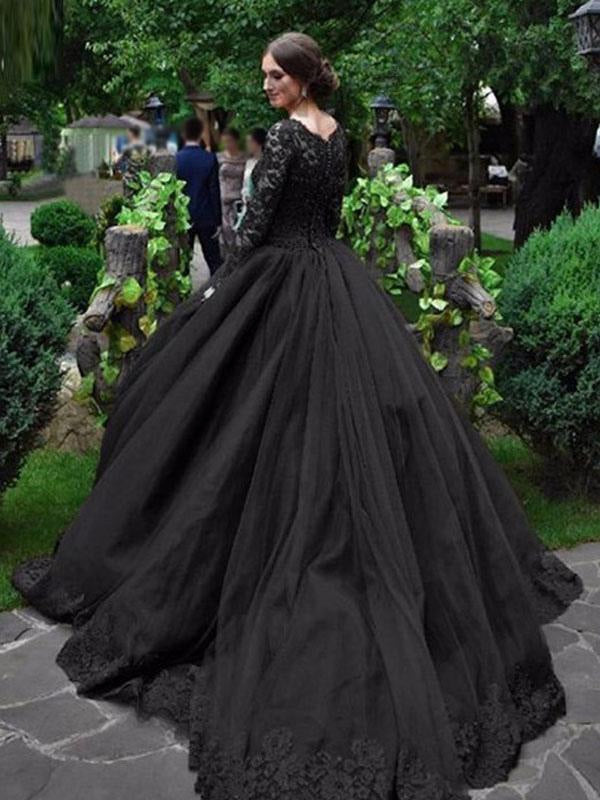 Gothic Wedding Dresses Princess Long Sleeves Lace Taffeta Vintage Bridal Gown