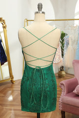 Robe de retour serrée en dentelle verte