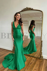 Green Prom Dress Mermaid V Neck Long Evening Dress with Beadings