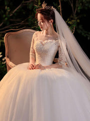 Half Sleeves Simple Wedding Dress White Jewel Neck Appliques Ball Gown