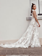 Wholesale Sheath/Column Tulle Applique Sleeveless V-neck Chapel Train Wedding Dresses