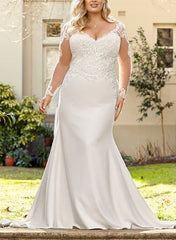 Trumpet/Fishtail V-neck Long sleeved Large Size Applique Lace Wedding Dress Beautiful
