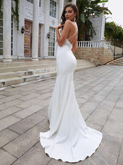 Lace V-neck Sleeveless Sweep/Brush Train Wedding Dresses