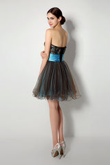 Sweetheart Black Short Homecoming Party Dress
