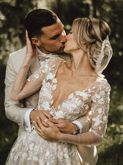 Romantic A-line Wedding Dresses With Long Sleeves Lace Bridal Gowns Elegant