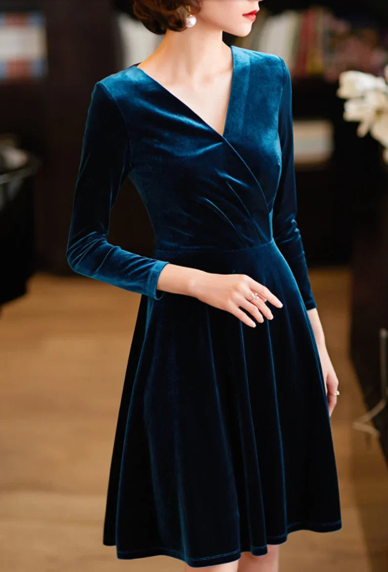 Aimishang Elegant Velvet Dress Simplee Women’s V Neck Velvet Maxi Dress Long Sleeve Empire Waist Long Formal Dress for Wedding Guest