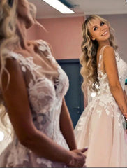 Beach Open Back Sexy Wedding Dresses A-Line V Neck Sleeveless Court Train Lace Bridal Gowns With Appliques